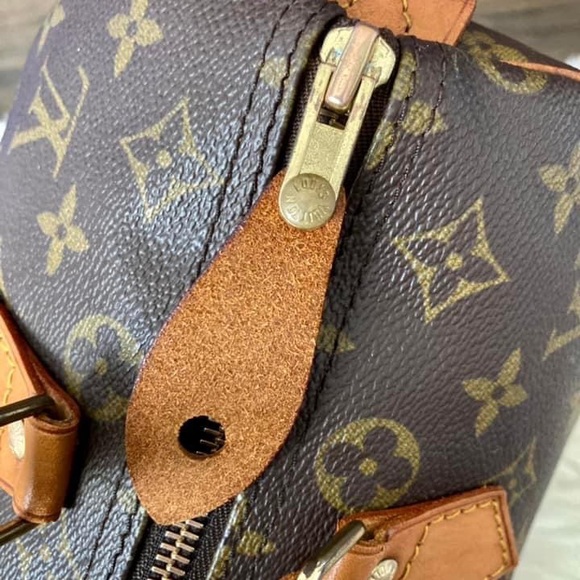 Monogram Speedy 30
Date code: VI1921(Year 1991)
Made in France - Picture 10 of 15